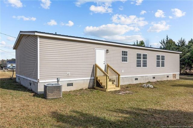 670 Bear Bay Road, Lumberton, NC 28358