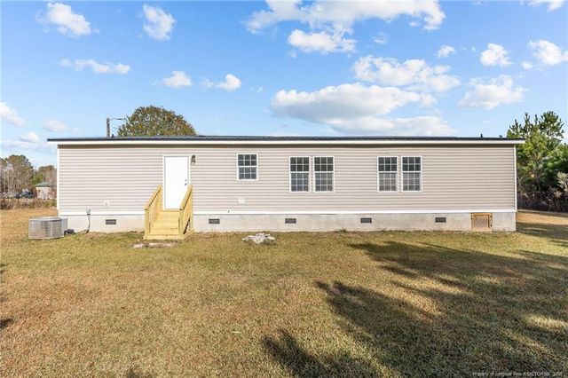 670 Bear Bay Road, Lumberton, NC 28358
