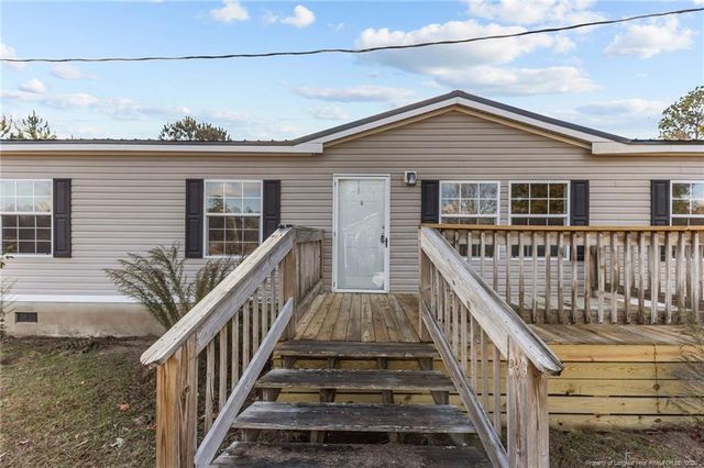 670 Bear Bay Road, Lumberton, NC 28358