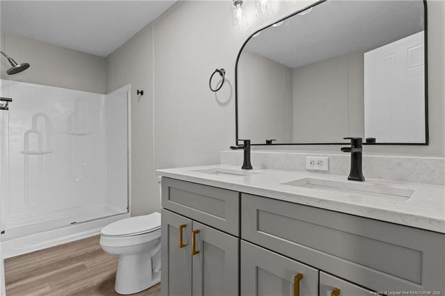 670 Bear Bay Road, Lumberton, NC 28358