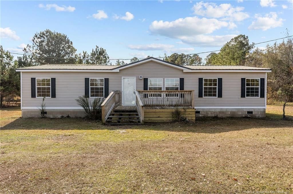 670 Bear Bay Road, Lumberton, NC 28358