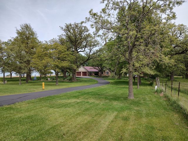 14050 Townhouse Road, Newark, IL 60541