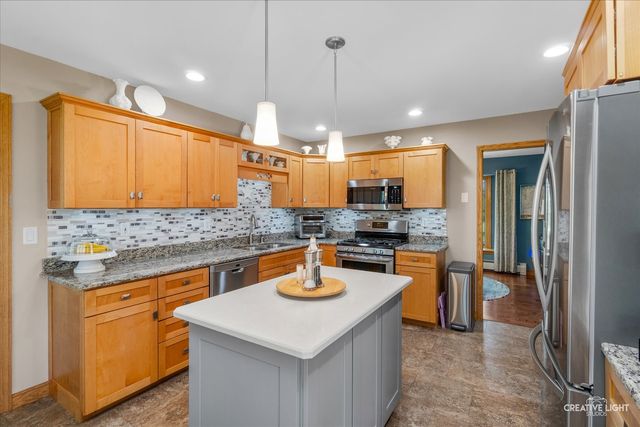 14050 Townhouse Road, Newark, IL 60541