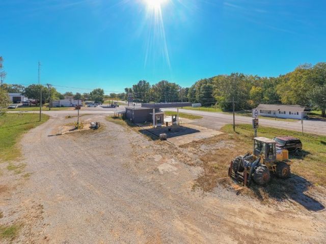 443 Main St, Huntland, TN 37345