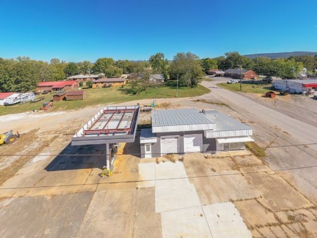 443 Main St, Huntland, TN 37345