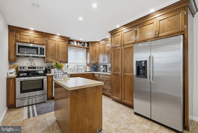 107 E PENN GRANT RD, Willow Street, PA 17584