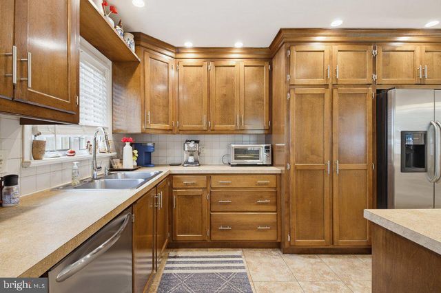107 E PENN GRANT RD, Willow Street, PA 17584