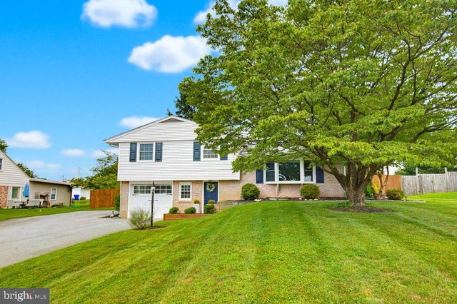 107 E PENN GRANT RD, Willow Street, PA 17584