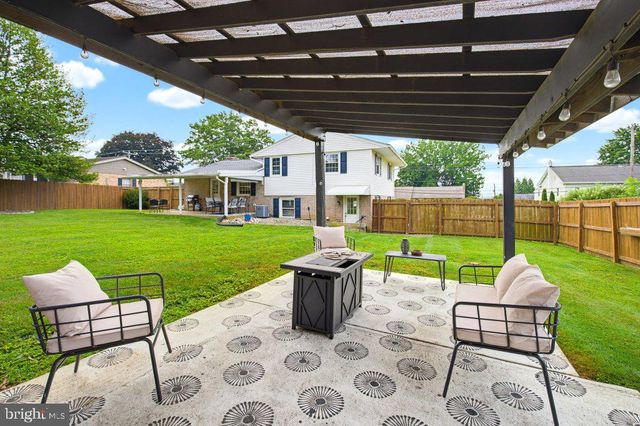 107 E PENN GRANT RD, Willow Street, PA 17584