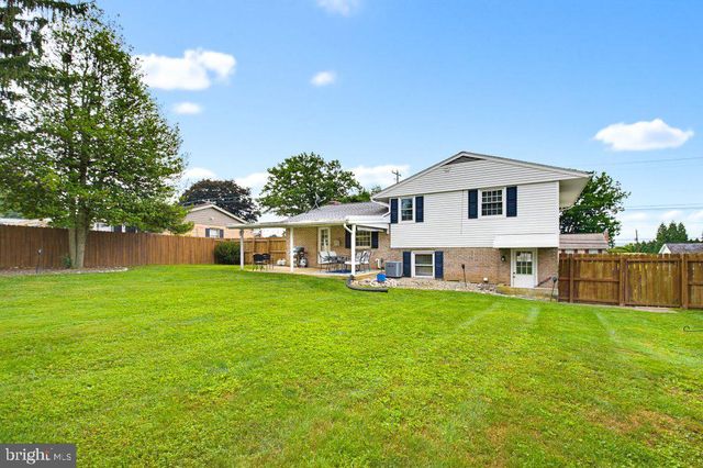 107 E PENN GRANT RD, Willow Street, PA 17584