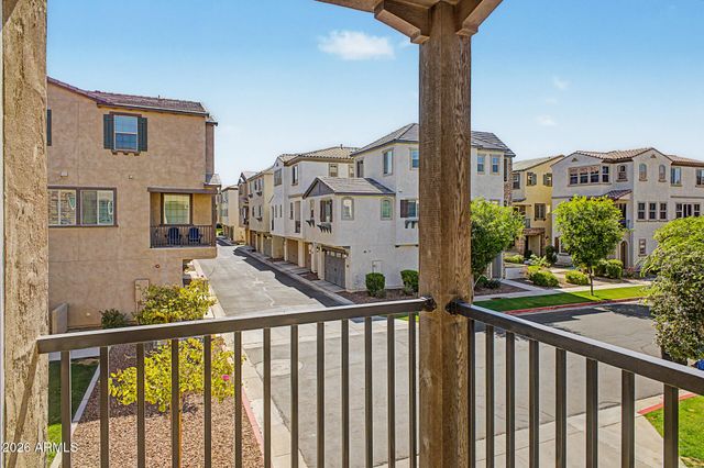 1698 E BRIDGEPORT Parkway, Gilbert, AZ 85295