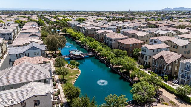 1698 E BRIDGEPORT Parkway, Gilbert, AZ 85295