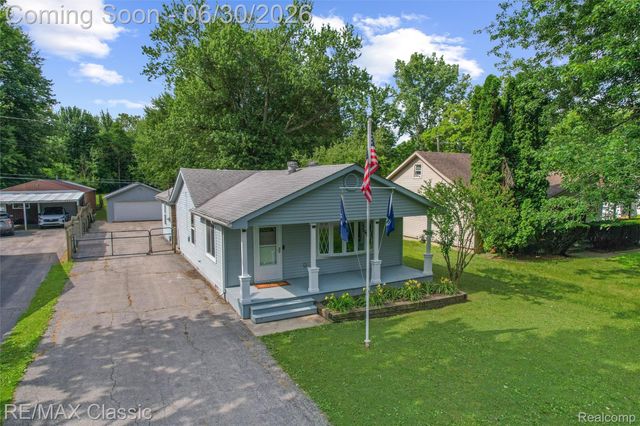 401 Center Street, Carleton Village, MI 48117