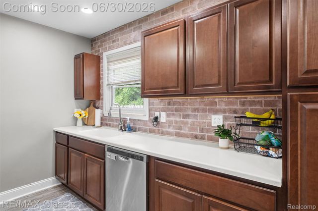401 Center Street, Carleton Village, MI 48117