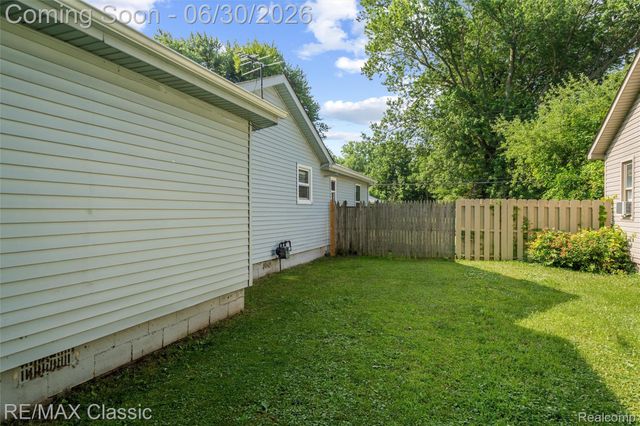401 Center Street, Carleton Village, MI 48117