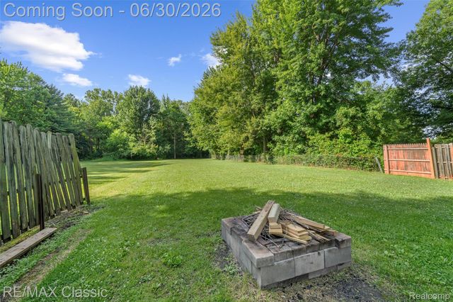 401 Center Street, Carleton Village, MI 48117