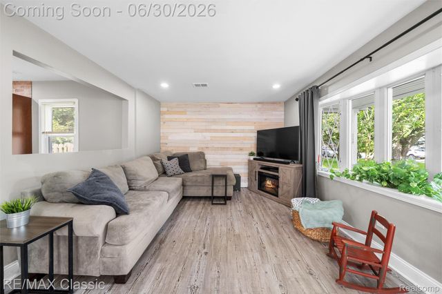 401 Center Street, Carleton Village, MI 48117