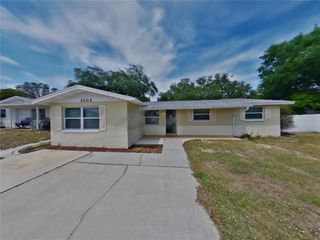 1002 WINDSOR HILL WAY, Tarpon Springs, FL 34689