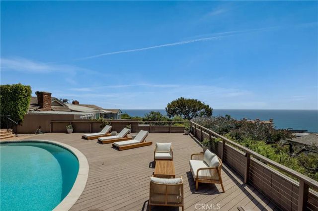 225 Notteargenta Road, Pacific Palisades, CA 90272