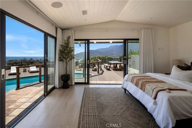 225 Notteargenta Road, Pacific Palisades, CA 90272