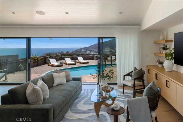 225 Notteargenta Road, Pacific Palisades, CA 90272