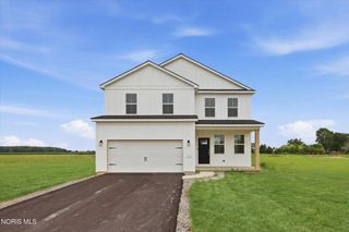 454 Cody Drive, Oregon, OH 43616