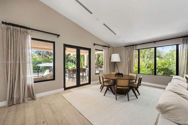 7300 Los Pinos Boulevard, Coral Gables, FL 33143