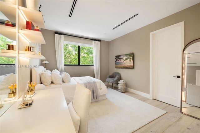 7300 Los Pinos Boulevard, Coral Gables, FL 33143