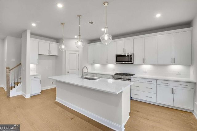 5651 Tillman Way, Powder Springs, GA 30127