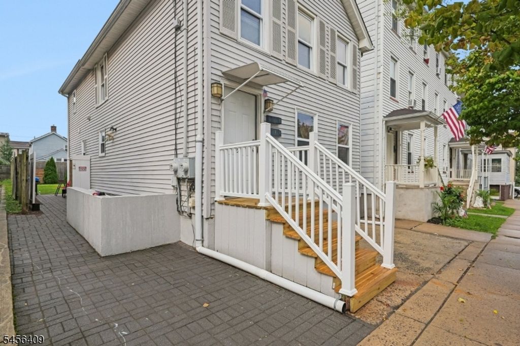 24 Welton St, New Brunswick City, NJ 08901 — exterior