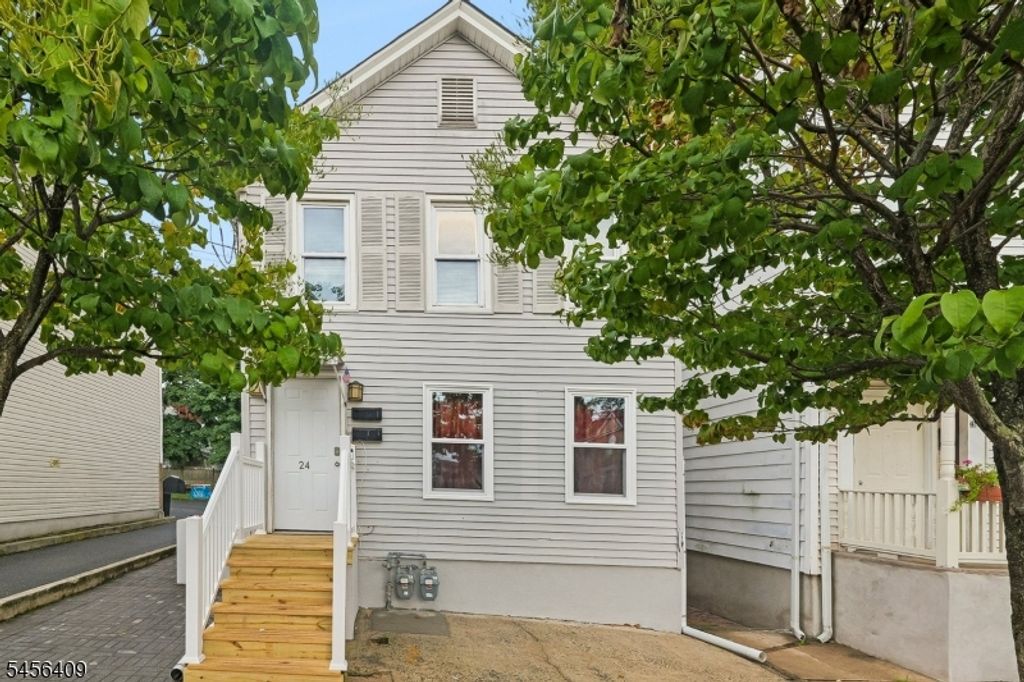 24 Welton St, New Brunswick City, NJ 08901 — photo 2