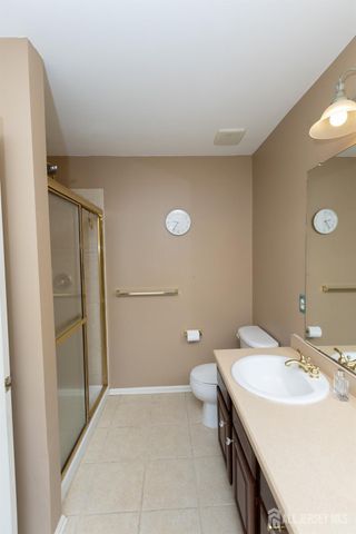 60 King George Road 603, Green Brook, NJ 08812