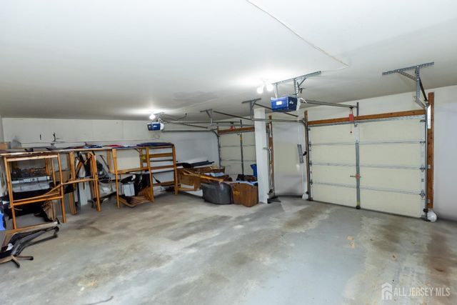 60 King George Road 603, Green Brook, NJ 08812