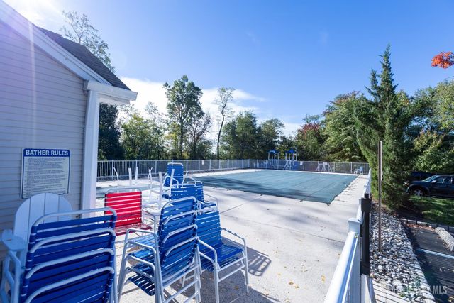60 King George Road 603, Green Brook, NJ 08812