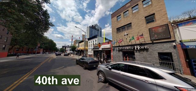 12-09 40th Avenue, Long Island City, NY 11101