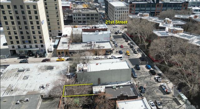 12-09 40th Avenue, Long Island City, NY 11101