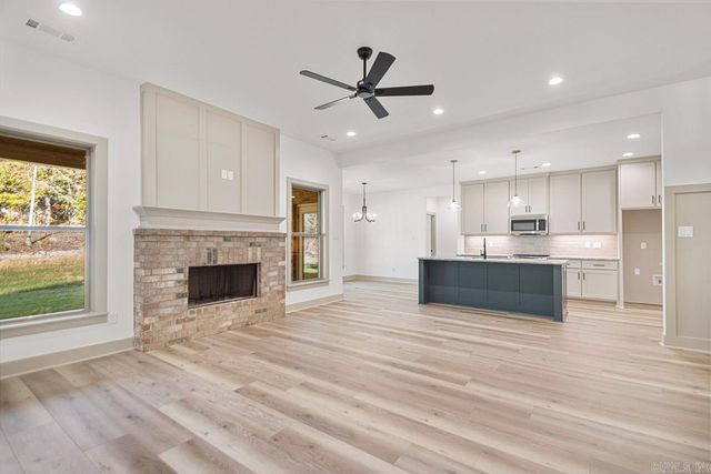 3209 Galloway Drive, Benton, AR 72015