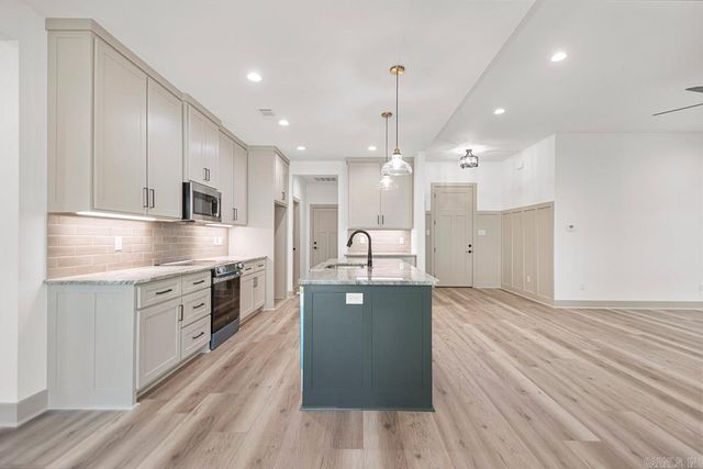 3209 Galloway Drive, Benton, AR 72015