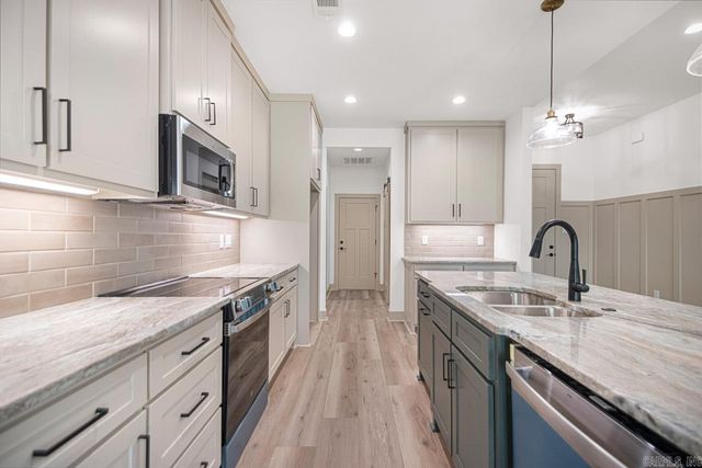 3209 Galloway Drive, Benton, AR 72015