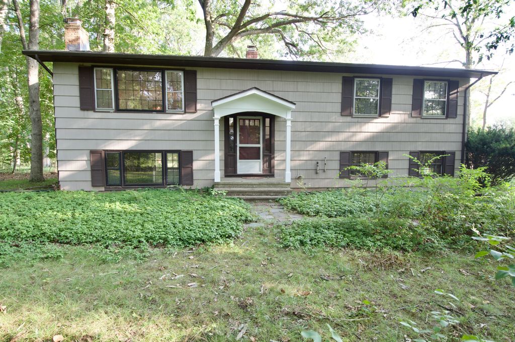 448 Mixville Road, Cheshire, CT 06410