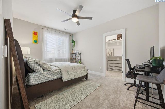 6915 Lamb Court, Pasco, WA 99301