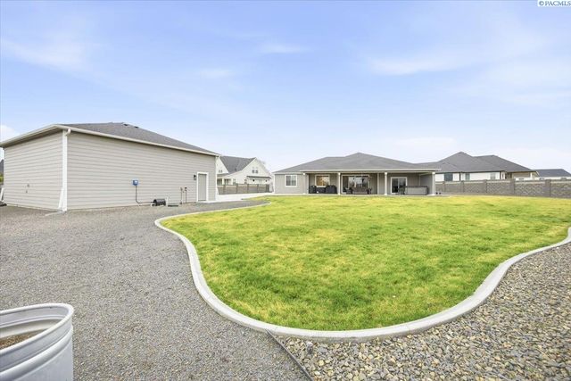 6915 Lamb Court, Pasco, WA 99301