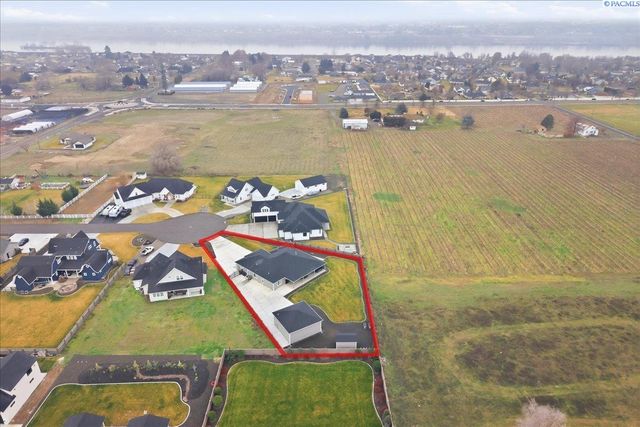 6915 Lamb Court, Pasco, WA 99301