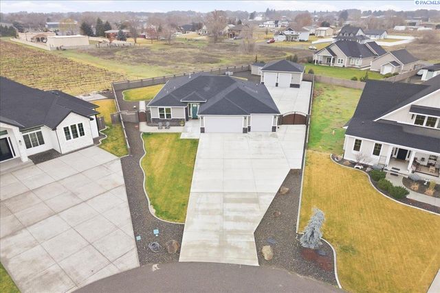 6915 Lamb Court, Pasco, WA 99301