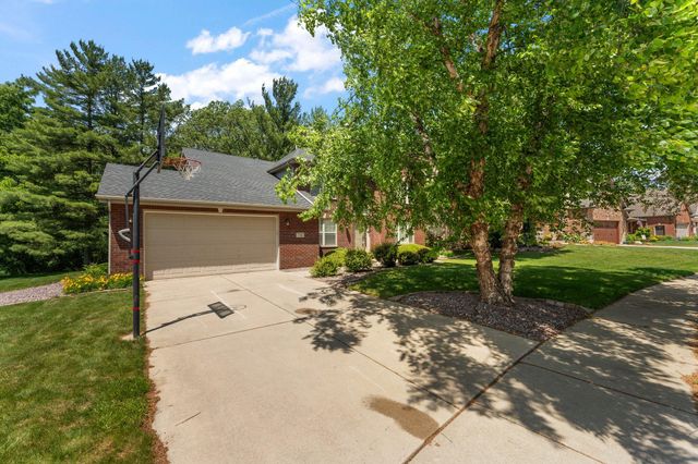 7383 Emerson Court, Schererville, IN 46375