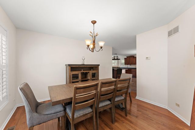 7383 Emerson Court, Schererville, IN 46375