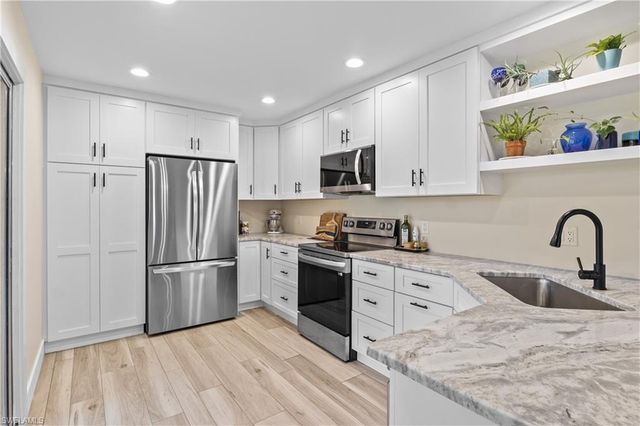 17348 Birchwood LN, Fort Myers, FL 33908