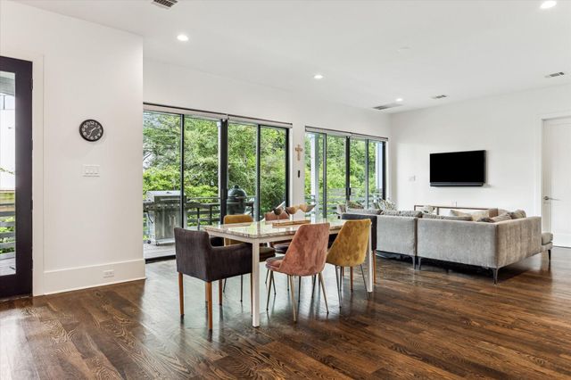 1010 Waltway Drive, Houston, TX 77008