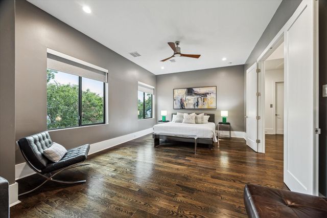 1010 Waltway Drive, Houston, TX 77008