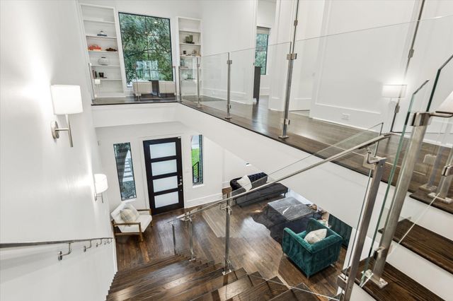 1010 Waltway Drive, Houston, TX 77008